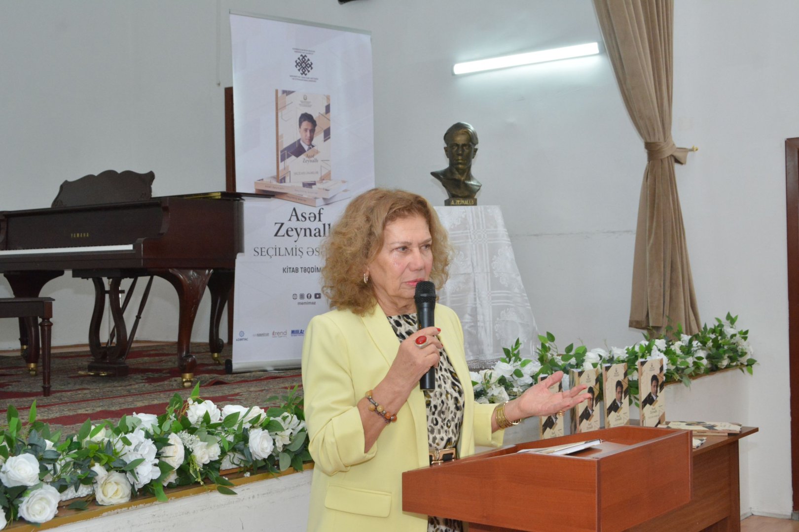 Состоялась презентация книги "Асаф Зейналлы. Избранные произведения" - онлайн из Австралии (ФОТО)