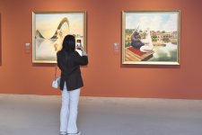 Альпаки перуанской художницы Сол Алехо в Центре Гейдара Алиева в Баку (ФОТО/ВИДЕО)