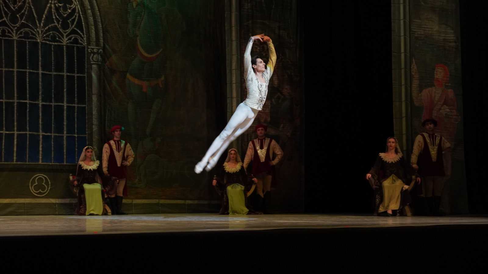 Когда лебеди танцуют – вихрь магии в Баку с участием ведущих солистов Мариинского театра (ФОТО)