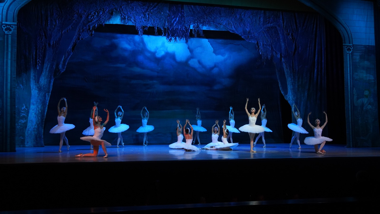 Когда лебеди танцуют – вихрь магии в Баку с участием ведущих солистов Мариинского театра (ФОТО)