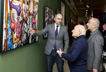 Орнамент памяти и силуэт времени: в Музее ковра открылась выставка Эмиля Азиза (ФОТО)