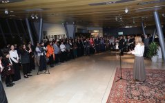 Орнамент памяти и силуэт времени: в Музее ковра открылась выставка Эмиля Азиза (ФОТО)