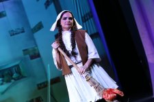 Как в Баку искали нужный размер хрустальной обуви для красивой девушки (ФОТО)