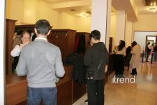 Азербайджанский русский драматический театр отметил 105-летие с классикой Шекспира (ФОТО)