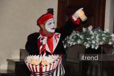 Азербайджанский русский драматический театр отметил 105-летие с классикой Шекспира (ФОТО)