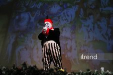 Азербайджанский русский драматический театр отметил 105-летие с классикой Шекспира (ФОТО)