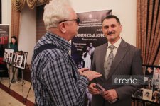 Азербайджанский русский драматический театр отметил 105-летие с классикой Шекспира (ФОТО)