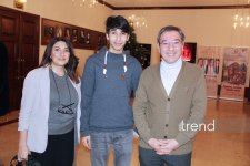 Азербайджанский русский драматический театр отметил 105-летие с классикой Шекспира (ФОТО)