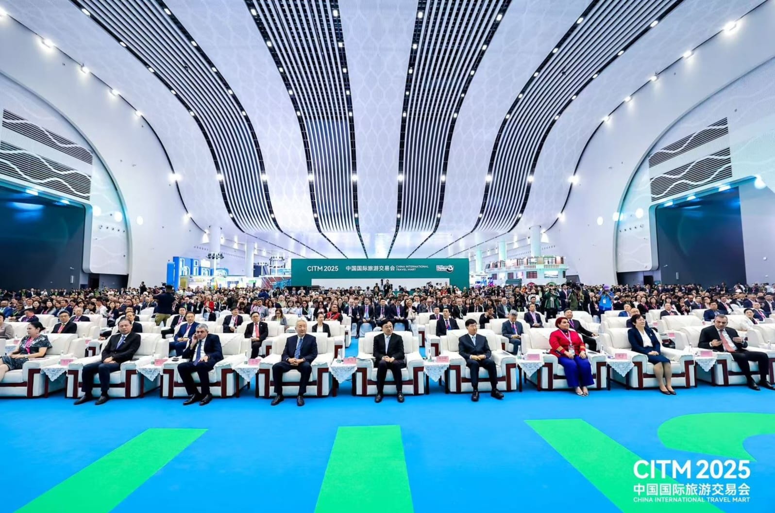 Обсуждено развитие туристических связей между Азербайджаном и Китаем (ФОТО)