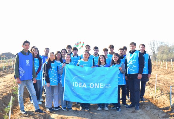 IDEA организовала массовые акции по посадке деревьев в Барде и Бейлягане (ФОТО)