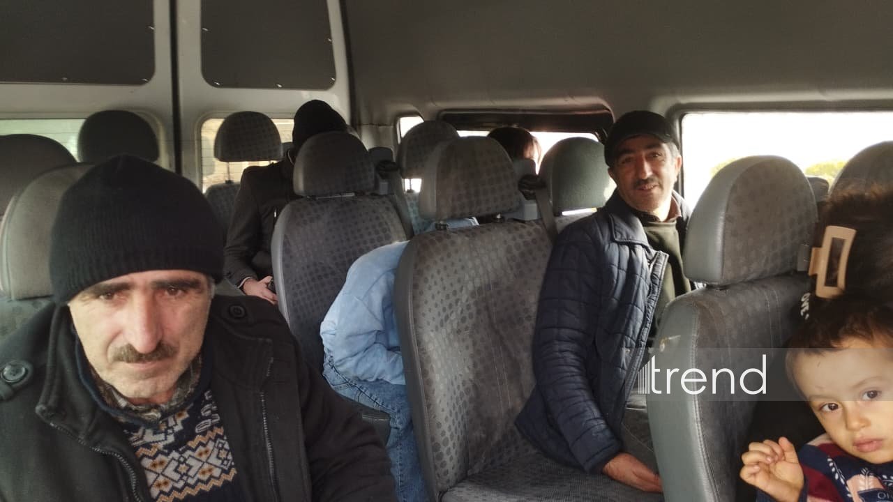 В село Гасанриз Агдеринского района отправлена очередная группа переселенцев (ФОТО)