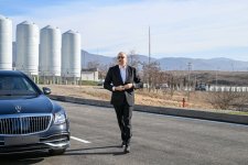 Президент Ильхам Алиев принял участие в открытии предприятия по производству офисной мебели и мебельной фурнитуры в селе Баллыджа Ходжалы (ФОТО)