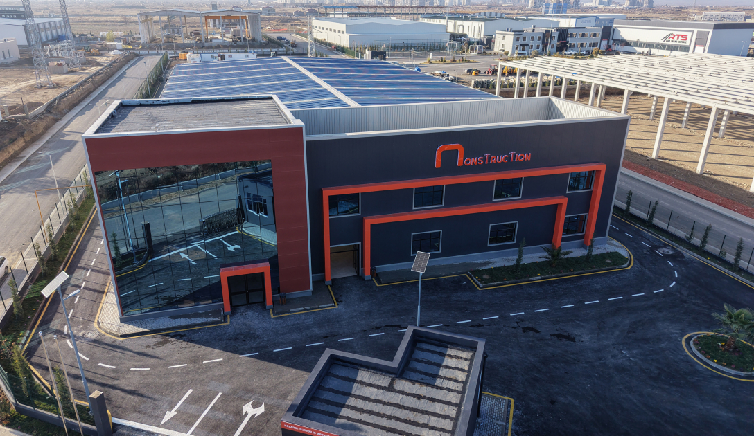 Президент Ильхам Алиев принял участие в открытии предприятия по производству металлических электрических опор в Агдаме (ФОТО)