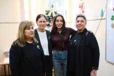 Вице-президент Фонда Гейдара Алиева Лейла Алиева, Арзу Алиева и Алена Алиева побывали в специальной общеобразовательной школе-интернате номер 5 города Баку (ФОТО)