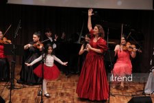 В Баку состоялся праздничный концерт Вокальной музыкальной школы Фидан Гаджиевой (ФОТО)