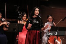 В Баку состоялся праздничный концерт Вокальной музыкальной школы Фидан Гаджиевой (ФОТО)