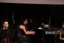 В Баку состоялся праздничный концерт Вокальной музыкальной школы Фидан Гаджиевой (ФОТО)