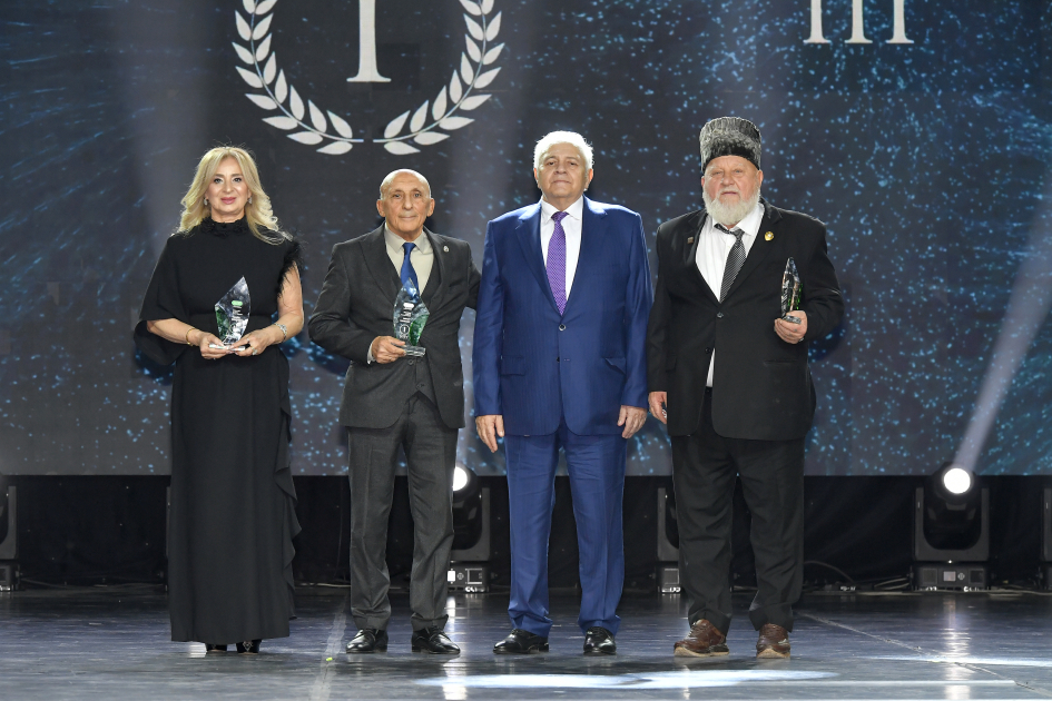 Вице-президент Фонда Гейдара Алиева Лейла Алиева и руководитель Баку Медиа Центра Арзу Алиева приняли участие в Гала-церемонии, посвященной спортивным итогам года (ФОТО)