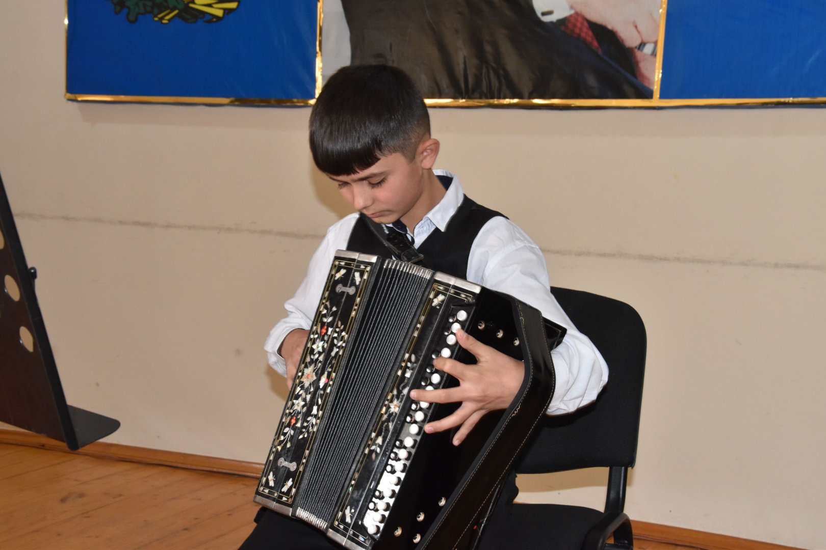 В Евлахе прошли мастер-классы по специальностям гармонь и ханенде (ФОТО)