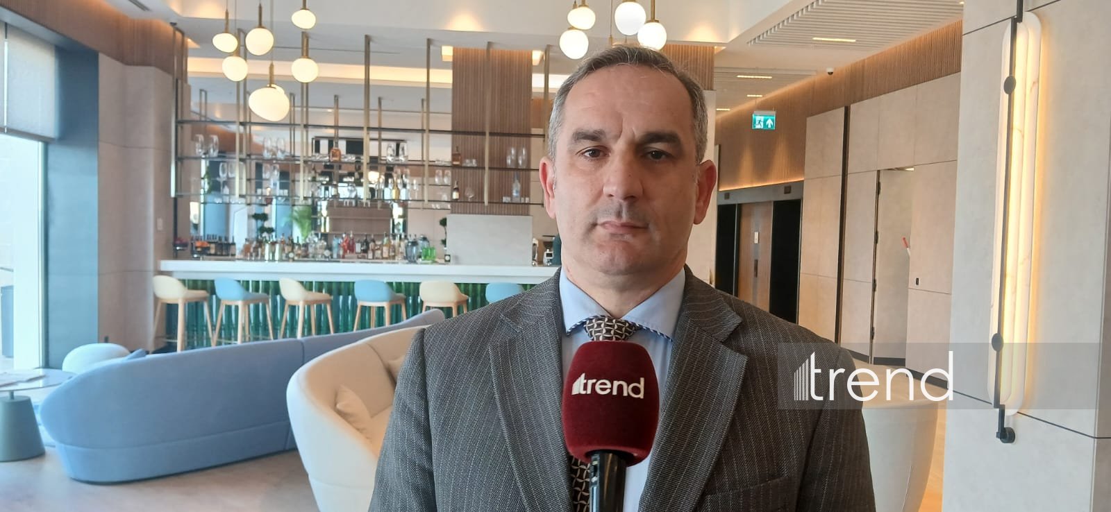 В недавно сданном в пользование отеле в Агдаме обеспечены постоянной работой 120 человек