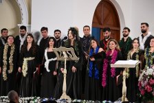 В Филармонии прошёл концерт ко Дню солидарности азербайджанцев мира и Новому году (ФОТО)