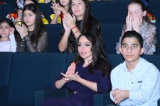 Вице-президент Фонда Гейдара Алиева Лейла Алиева и Алена Алиева приняли участие в заключительной церемонии награждения победителей Детского художественного фестиваля (ФОТО)