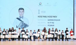 Вице-президент Фонда Гейдара Алиева Лейла Алиева и Алена Алиева приняли участие в заключительной церемонии награждения победителей Детского художественного фестиваля (ФОТО)