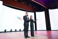 Вице-президент Фонда Гейдара Алиева Лейла Алиева и Алена Алиева приняли участие в заключительной церемонии награждения победителей Детского художественного фестиваля (ФОТО)