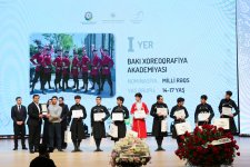 Вице-президент Фонда Гейдара Алиева Лейла Алиева и Алена Алиева приняли участие в заключительной церемонии награждения победителей Детского художественного фестиваля (ФОТО)