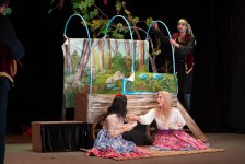 Цыганский табор в Баку - визуальные решения с обнадёживающим посланием (ФОТО)