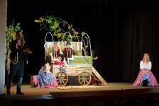 Цыганский табор в Баку - визуальные решения с обнадёживающим посланием (ФОТО)