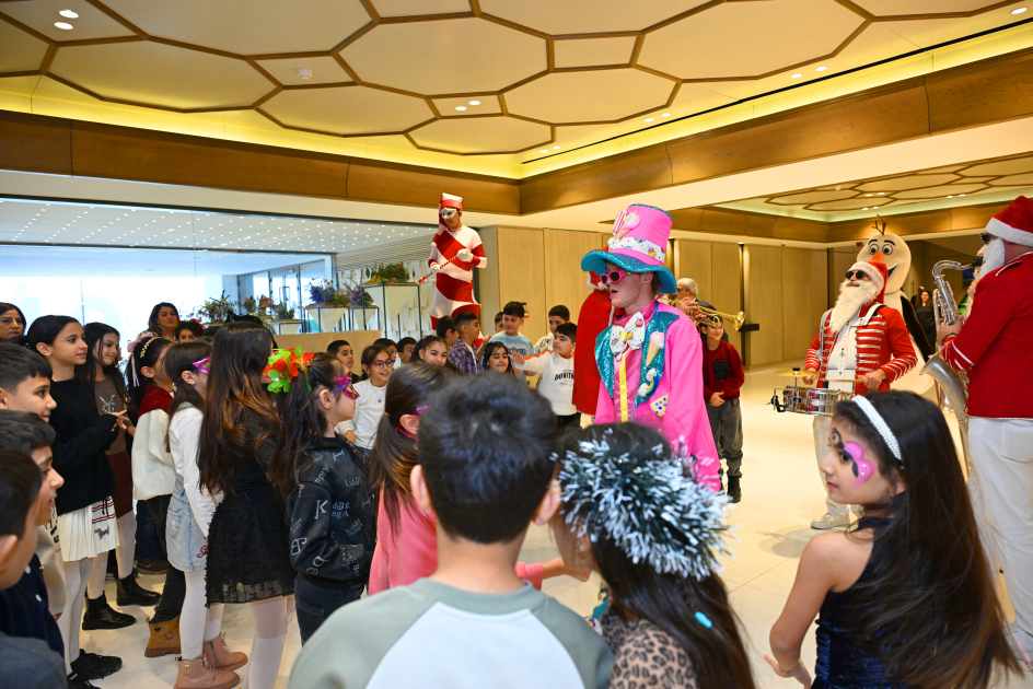 Вице-президент Фонда Гейдара Алиева Лейла Алиева, Арзу Алиева и Алена Алиева приняли участие в праздничном мероприятии для детей (ФОТО)