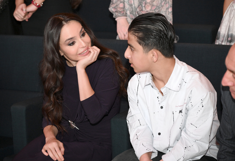 Вице-президент Фонда Гейдара Алиева Лейла Алиева и Алена Алиева приняли участие в заключительной церемонии награждения победителей Детского художественного фестиваля (ФОТО)