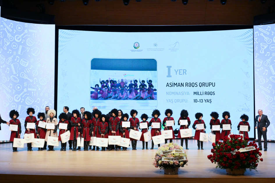 Вице-президент Фонда Гейдара Алиева Лейла Алиева и Алена Алиева приняли участие в заключительной церемонии награждения победителей Детского художественного фестиваля (ФОТО)