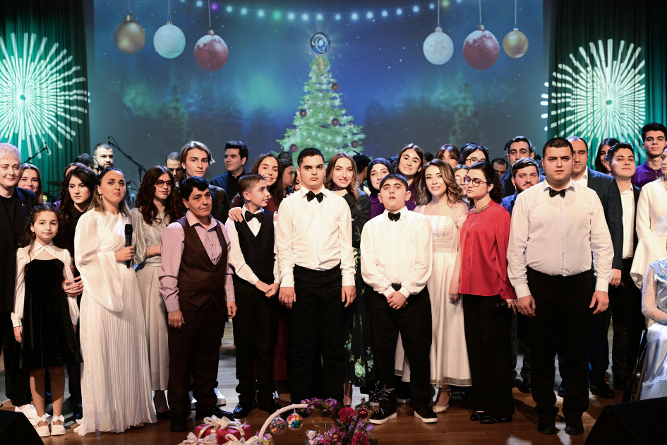 Вице-президент Фонда Гейдара Алиева Лейла Алиева и Алена Алиева посетили Центр инклюзивного развития и творчества DOST (ФОТО)