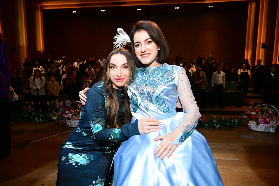 Вице-президент Фонда Гейдара Алиева Лейла Алиева и Алена Алиева посетили Центр инклюзивного развития и творчества DOST (ФОТО)