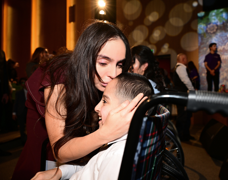 Вице-президент Фонда Гейдара Алиева Лейла Алиева и Алена Алиева посетили Центр инклюзивного развития и творчества DOST (ФОТО)