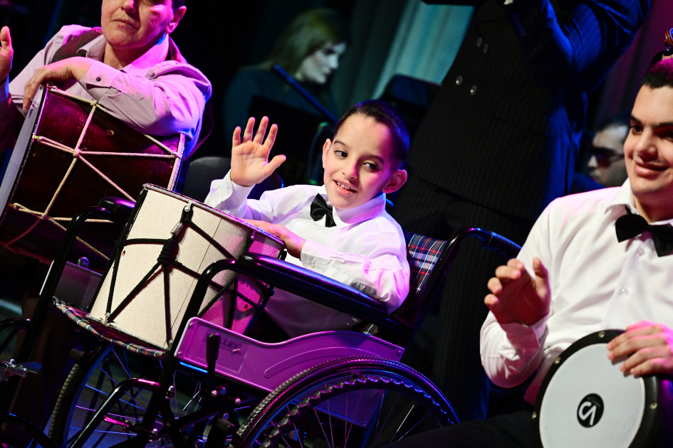 Вице-президент Фонда Гейдара Алиева Лейла Алиева и Алена Алиева посетили Центр инклюзивного развития и творчества DOST (ФОТО)