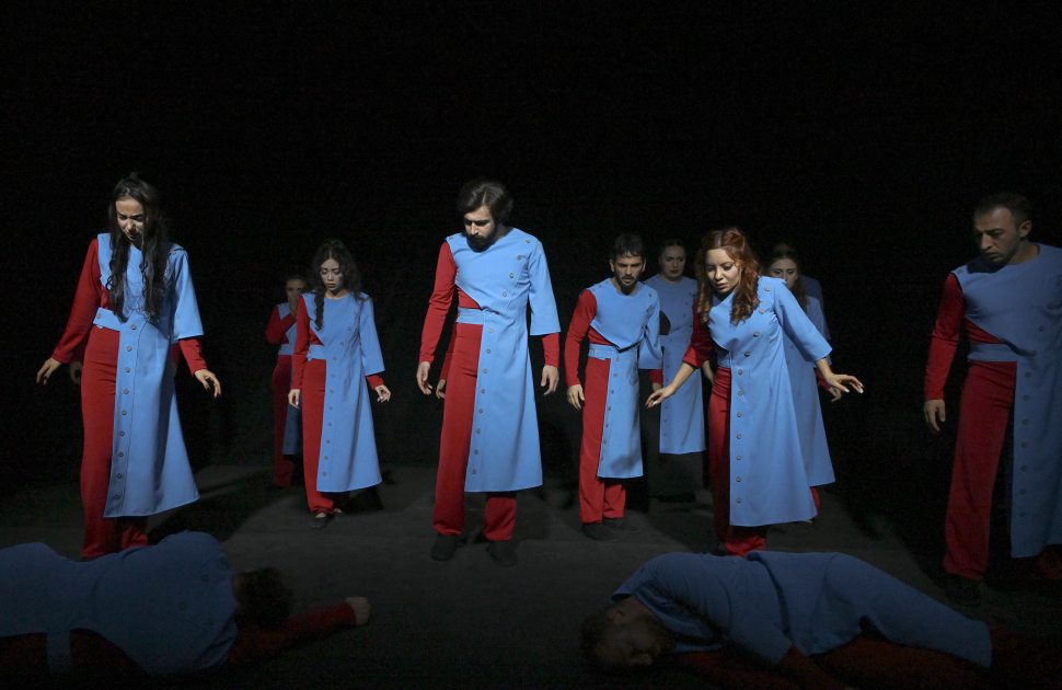 Вице-президент Фонда Гейдара Алиева Лейла Алиева и Алена Алиева присутствовали на показе спектакля «Ромео и Джульетта» (ФОТО)