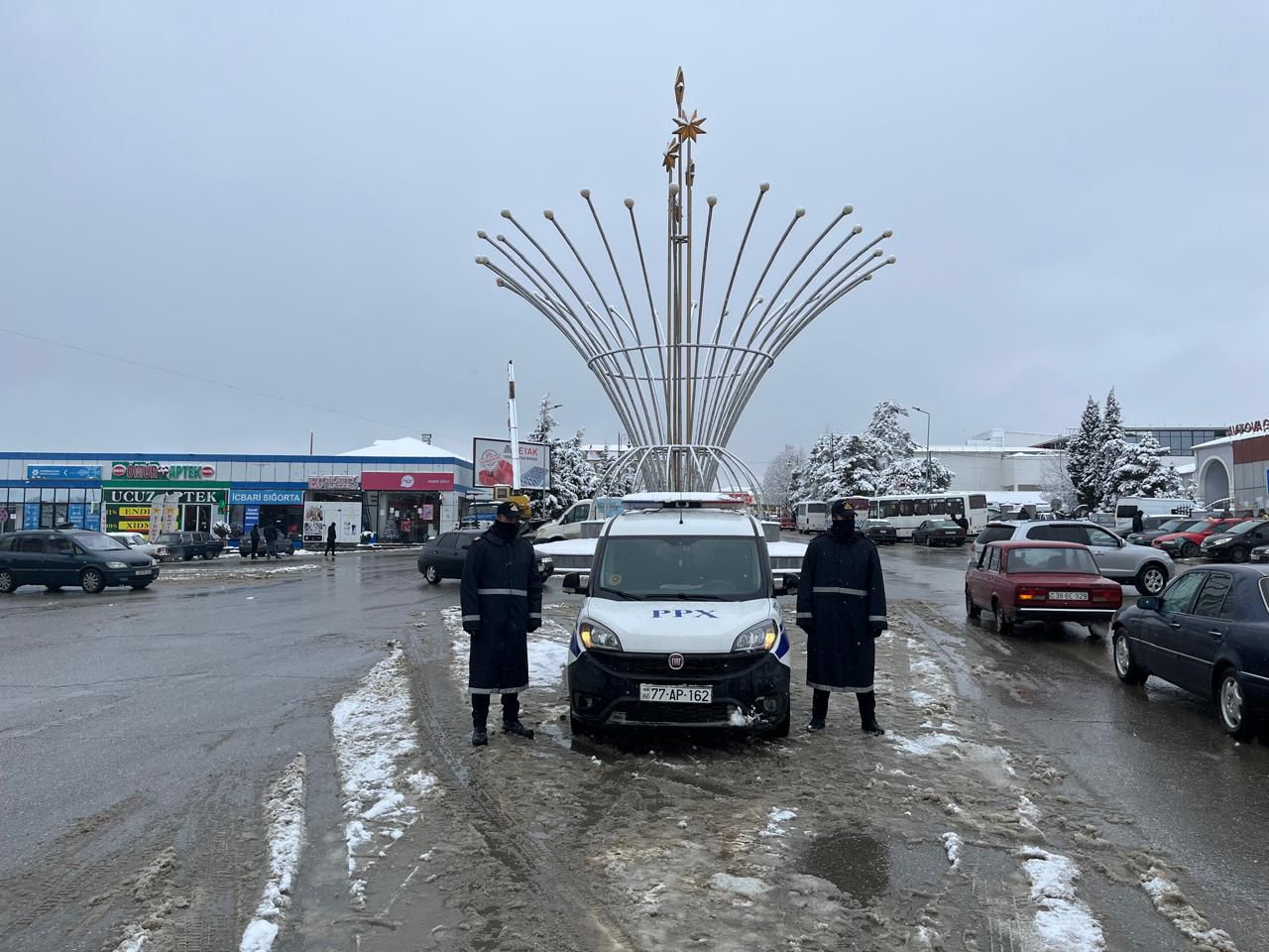 Полиция Азербайджана перешла на усиленный режим работы из-за погодных условий (ФОТО)