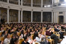 В Баку состоялся концерт, посвящённый Дню cолидарности азербайджанцев мира и Новому году (ФОТО)