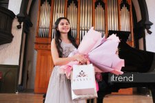 15-летний вундеркинд Айдан Нуриева объединила мировую классику с азербайджанской поэзией (ФОТО)