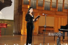 15-летний вундеркинд Айдан Нуриева объединила мировую классику с азербайджанской поэзией (ФОТО)
