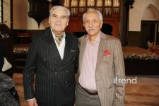 15-летний вундеркинд Айдан Нуриева объединила мировую классику с азербайджанской поэзией (ФОТО)