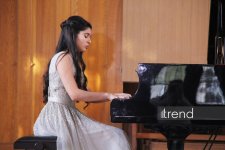 15-летний вундеркинд Айдан Нуриева объединила мировую классику с азербайджанской поэзией (ФОТО)