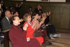 15-летний вундеркинд Айдан Нуриева объединила мировую классику с азербайджанской поэзией (ФОТО)