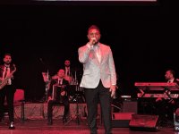 В Гянджинской государственной филармонии состоялась праздничная программа "В Новый год - вместе с нами" (ФОТО)