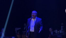 В Гянджинской государственной филармонии состоялась праздничная программа "В Новый год - вместе с нами" (ФОТО)