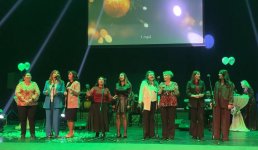 В Гянджинской государственной филармонии состоялась праздничная программа "В Новый год - вместе с нами" (ФОТО)