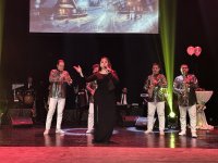 В Гянджинской государственной филармонии состоялась праздничная программа "В Новый год - вместе с нами" (ФОТО)